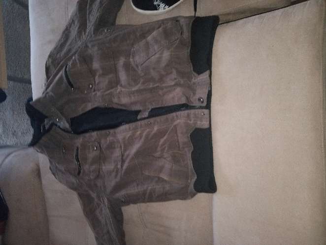 REGALO chaqueta y un par de zapato de chico 2