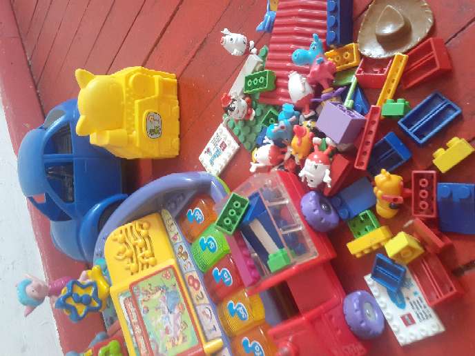 REGALO juguete de winnie de pooh y sus amigos.  3