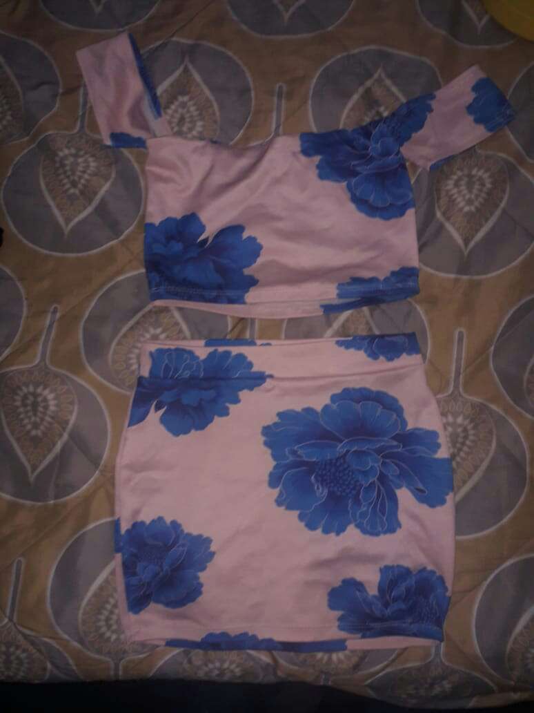 REGALO conjunto rosa y flores