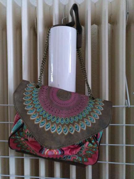 REGALO Bolsos. Fuenlabrada central 