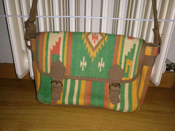 REGALO Bolsos. Fuenlabrada central  4