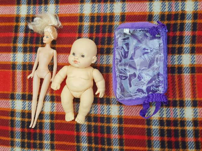 REGALO muñecas y neceser REGALO muñecas y neceser