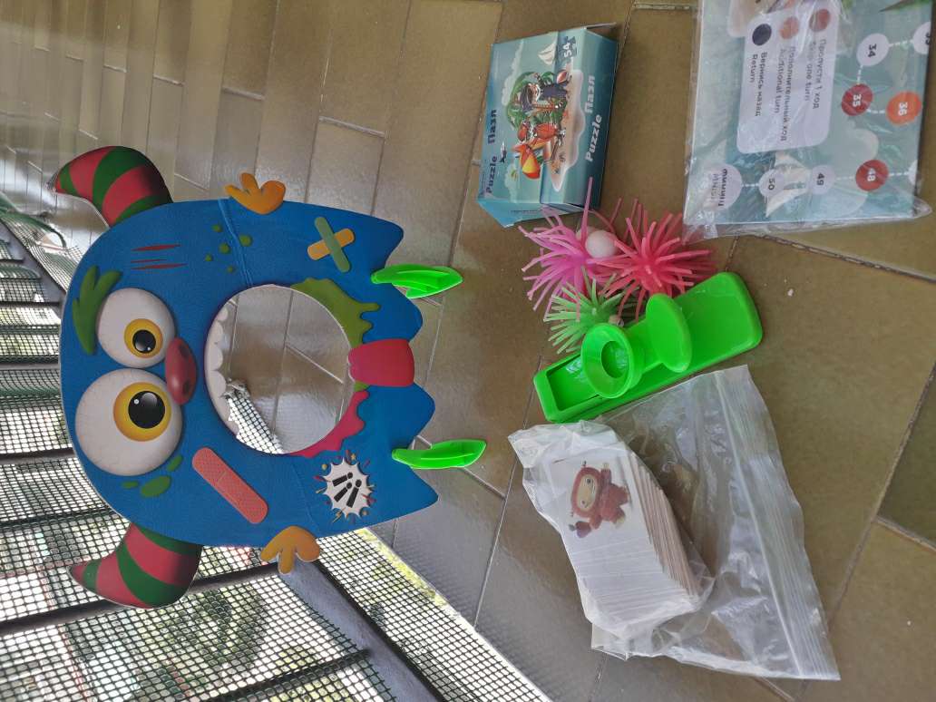 REGALO juguetes de cartón REGALO juguetes de cartón