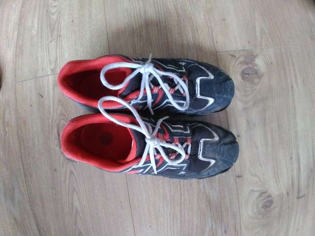 REGALO zapatillas número 37 REGALO zapatillas número 37