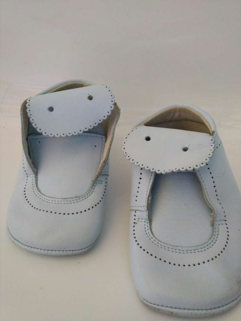 REGALO Zapatos bebé azul REGALO Zapatos bebé azul