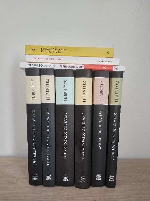 REGALO libros de JJ.Benitez REGALO libros de JJ.Benitez
