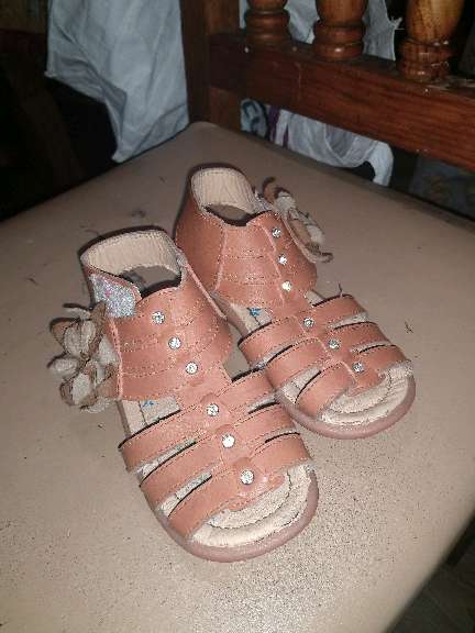 REGALO sandalias REGALO sandalias