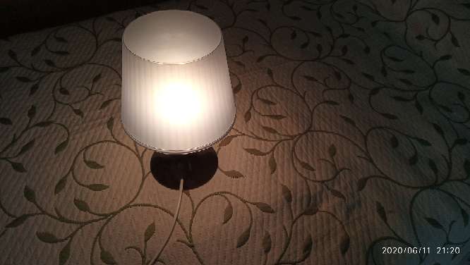 REGALO Lmpara para mesilla de noche. 3