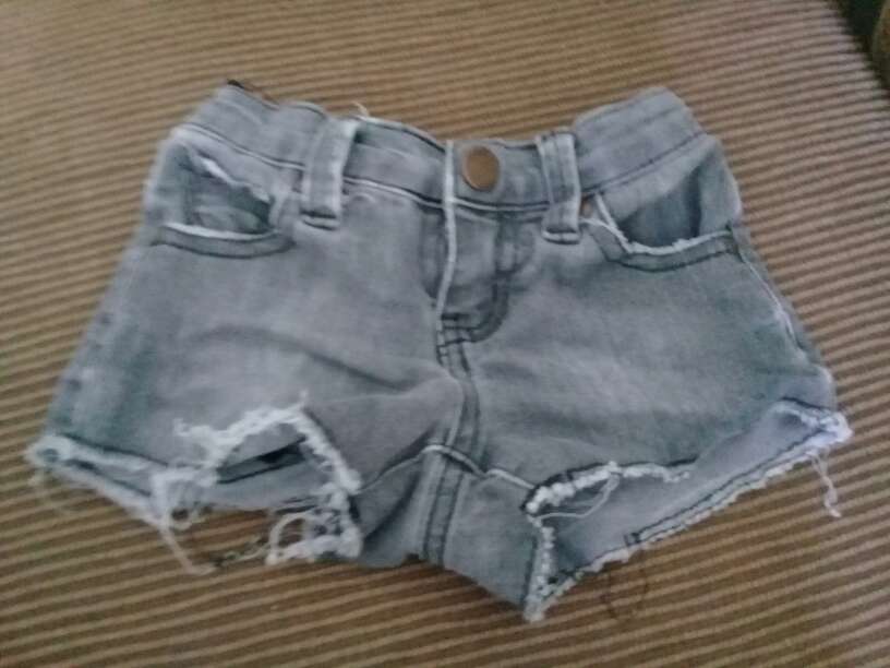 REGALO Short de Nia