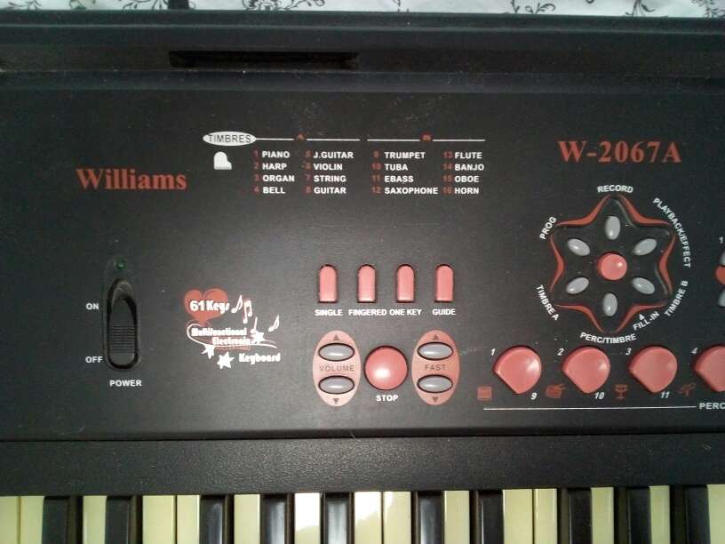 REGALO Teclado elctrico W-2067A 2