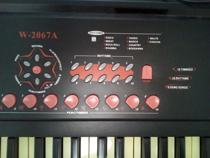 REGALO Teclado elctrico W-2067A 3