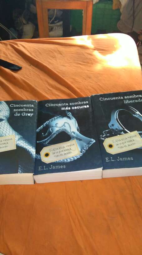 REGALO colecion de 50 sombras de grey  1