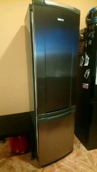 REGALO Combi frigorífico Electrolux para piezas REGALO Combi frigorífico Electrolux para piezas