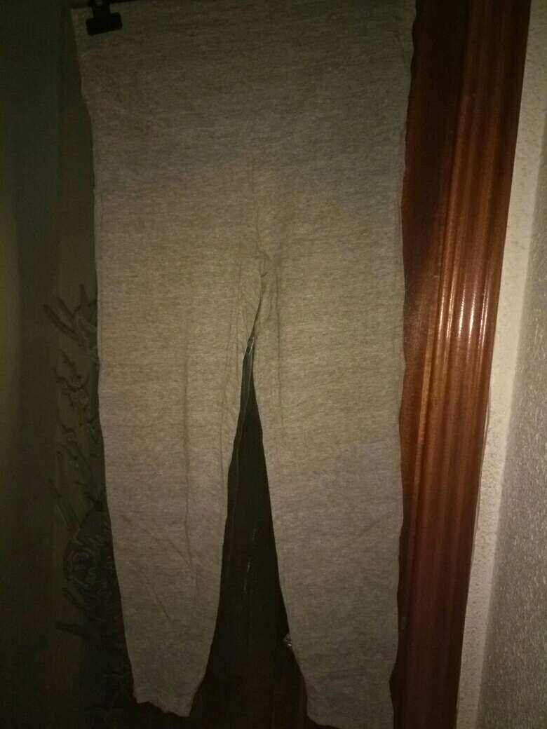 REGALO Leggins gris premam 