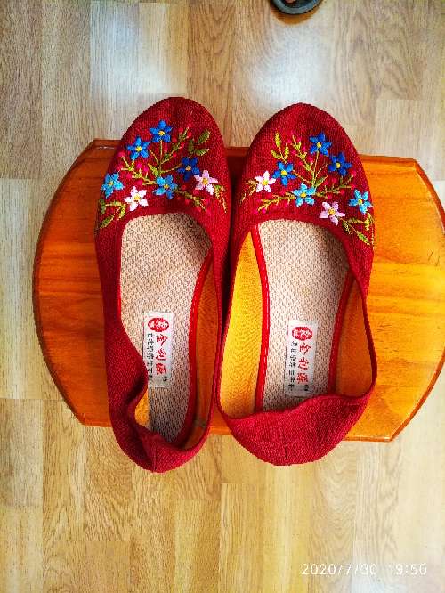 REGALO zapatillas  talla 39/40