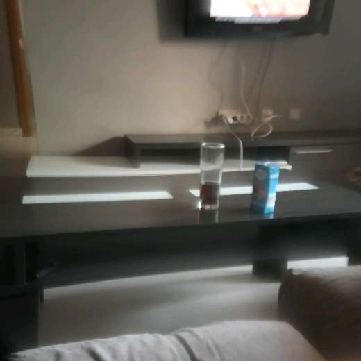 REGALO mesa comedor pequeña REGALO mesa comedor pequeña
