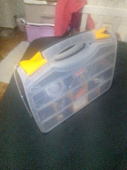 REGALO caja de tornillos doble cara