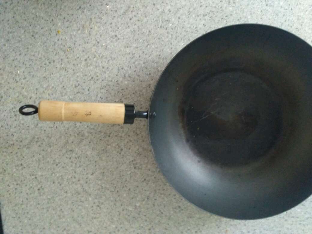REGALO Wok grande usado 2