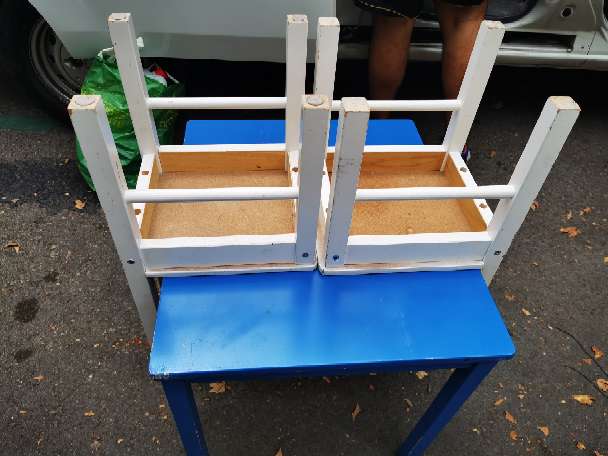 REGALO Mesa para nias