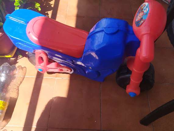 REGALO Juguete moto nio