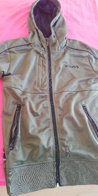 REGALO Sudadera de color verde militar