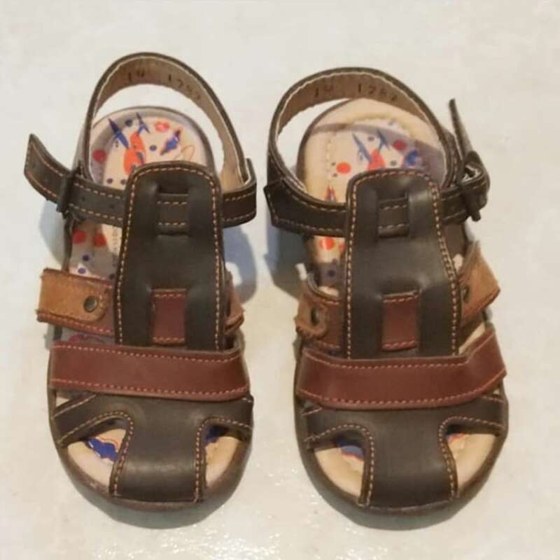 REGALO huaraches talla 14 infantil