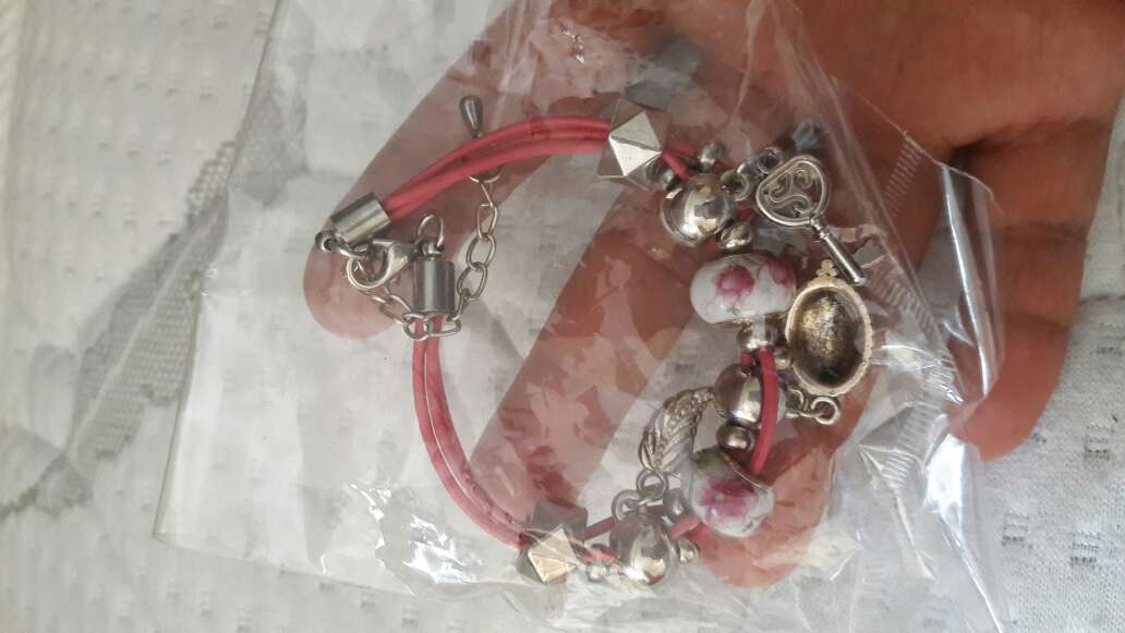 REGALO pulseras  3