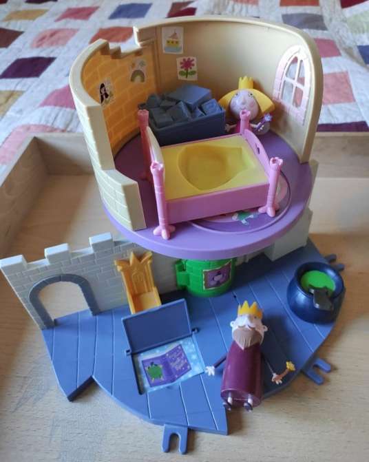 REGALO Castillo Ben y Holly