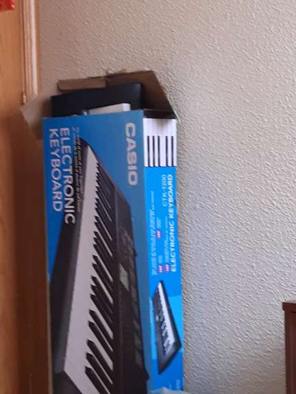 REGALO piano REGALO piano