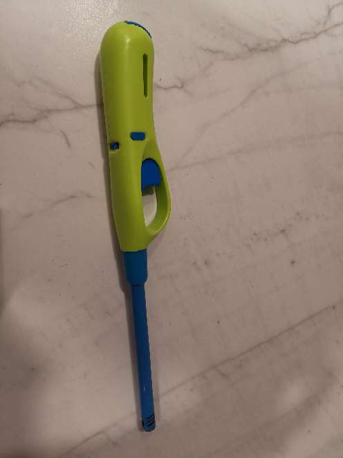 REGALO Encendedor y afilador de cuchillo REGALO Encendedor y afilador de cuchillo