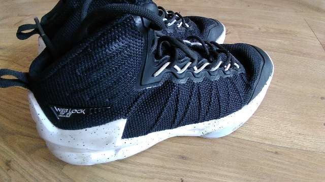 REGALO Zapatillas baloncesto número 42 REGALO Zapatillas baloncesto número 42