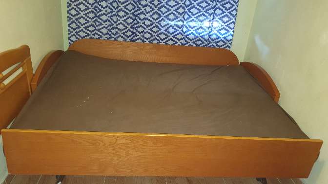 REGALO Se regala urgentemente cama grande 2