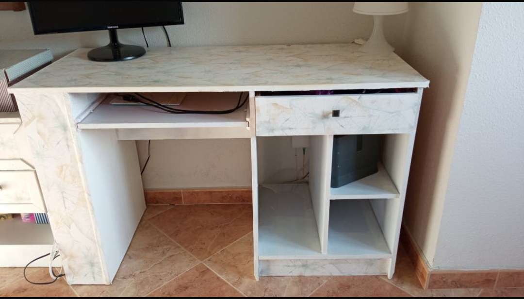 REGALO Mesa en perfecto estado
