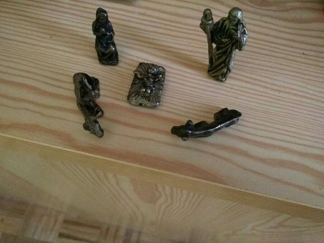 REGALO Rosario de plata. Beln miniatura. Virgen.  2