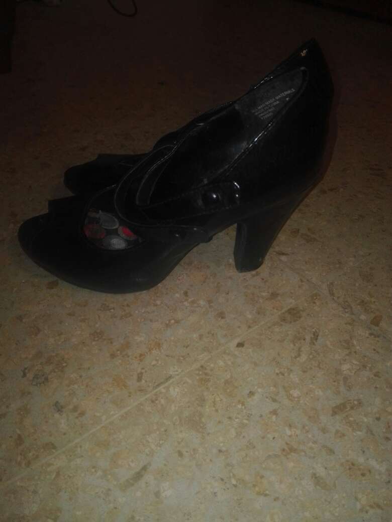 REGALO zapatos de charol 2