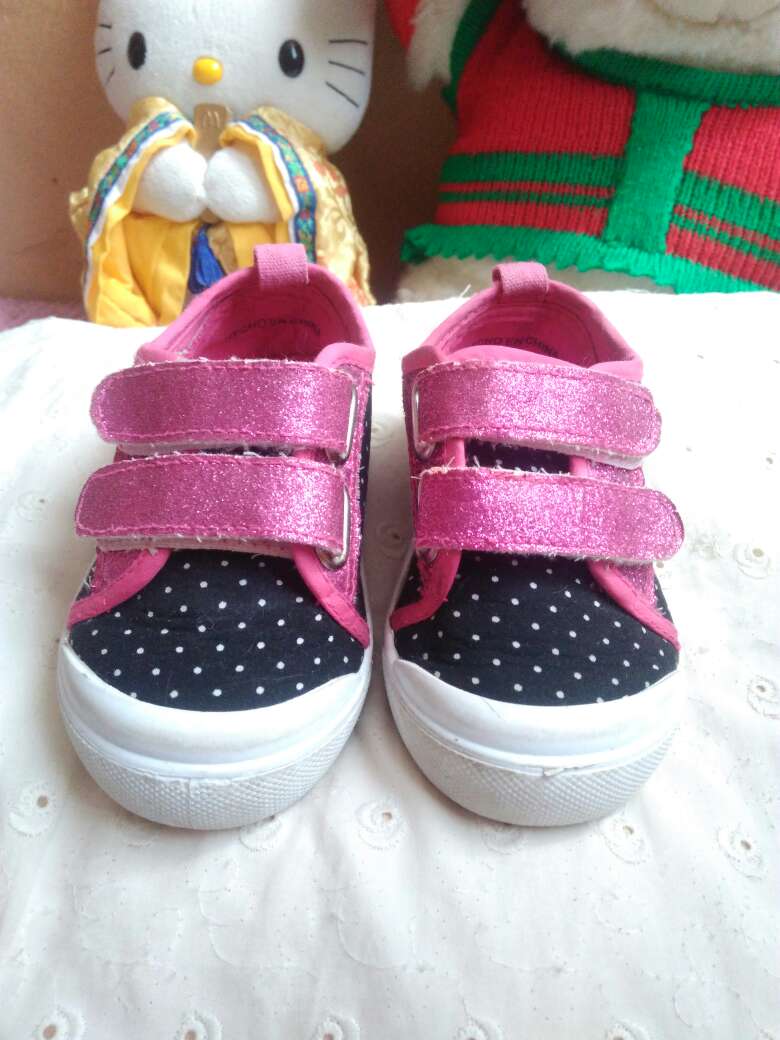 REGALO Zapatilla talla 21