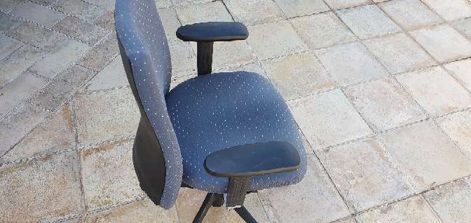 REGALO Silla de trabajo. 2