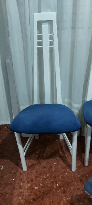 REGALO cuatro sillas de saln