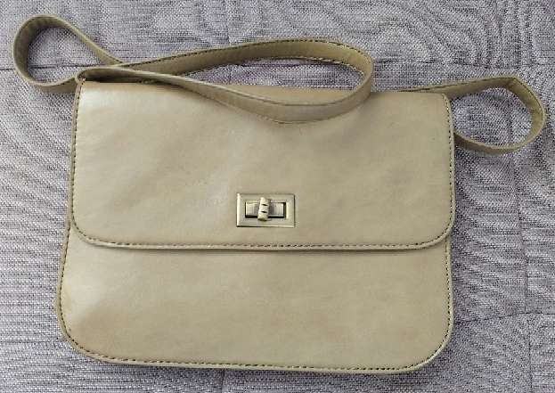 REGALO Bolso Beige REGALO Bolso Beige