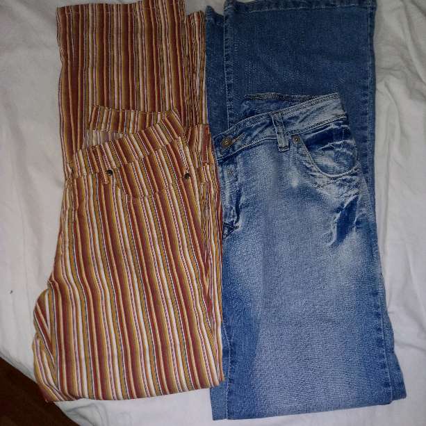 REGALO panatalones 42 campana entregado.