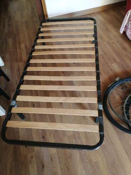 REGALO Soporte de una cama  2