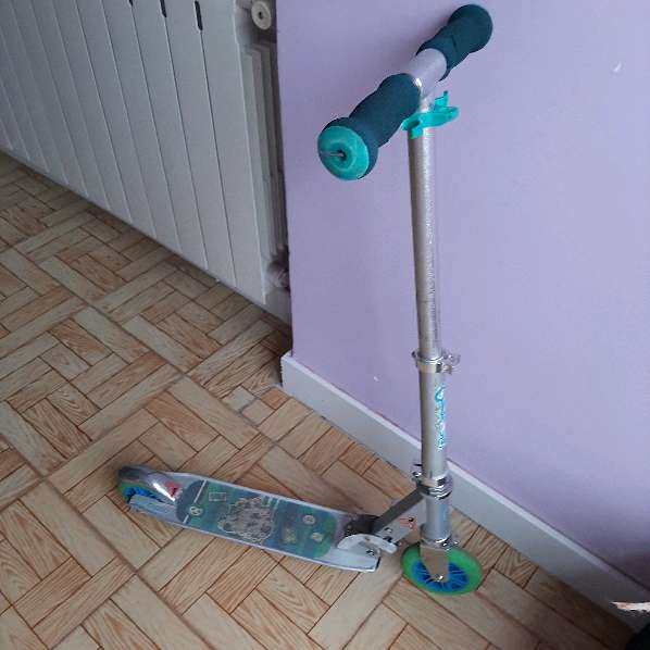 REGALO patinete de nio
