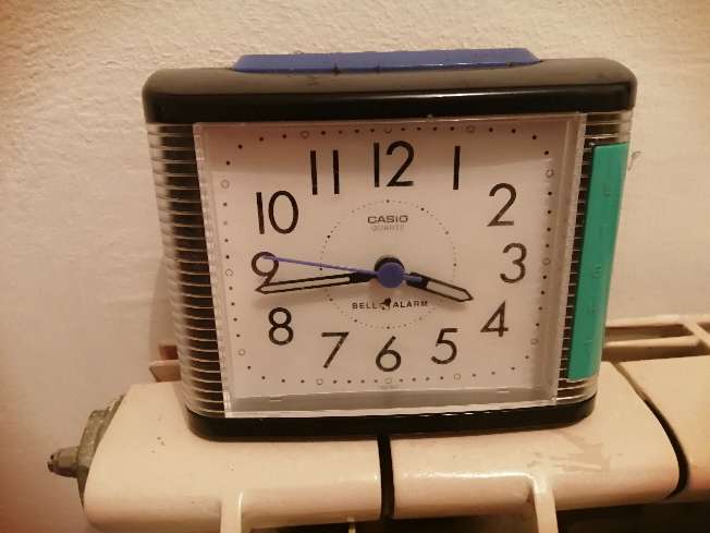 REGALO Relog despertador casio