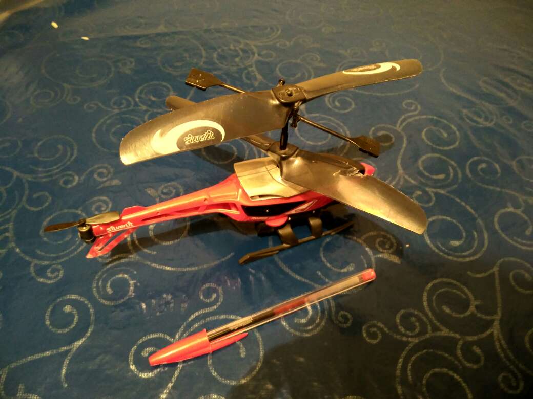 REGALO Juguete: helicóptero REGALO Juguete: helicóptero