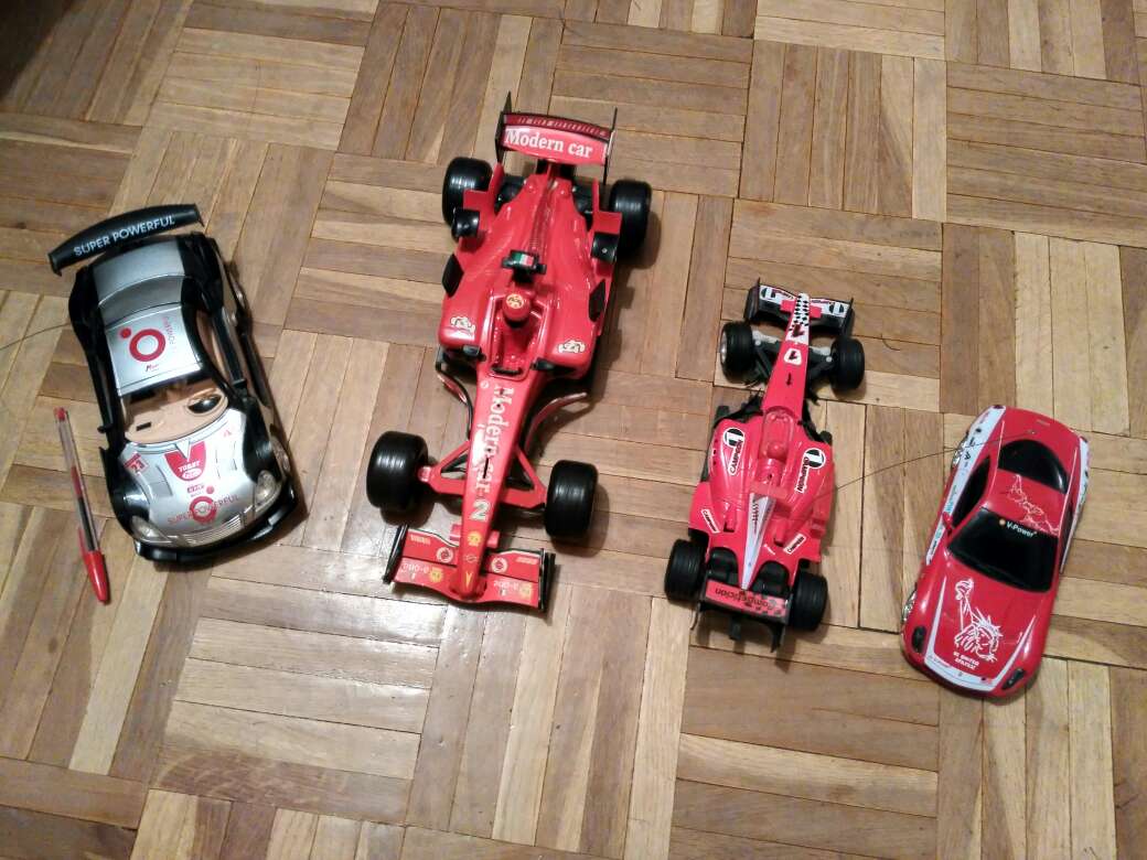 REGALO Coches de juguete.  1