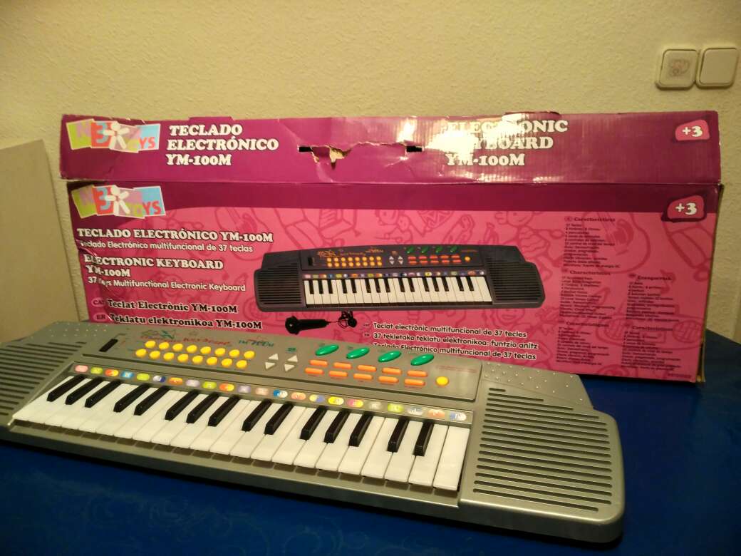 REGALO Teclado electrnico de juguete 3