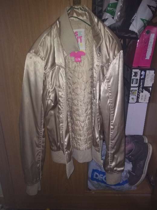 REGALO Chaqueta dorada talla M 