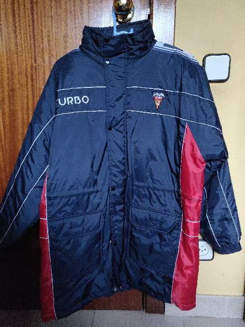 REGALO Chaqueta Club Nataci Terrassa Talla XS