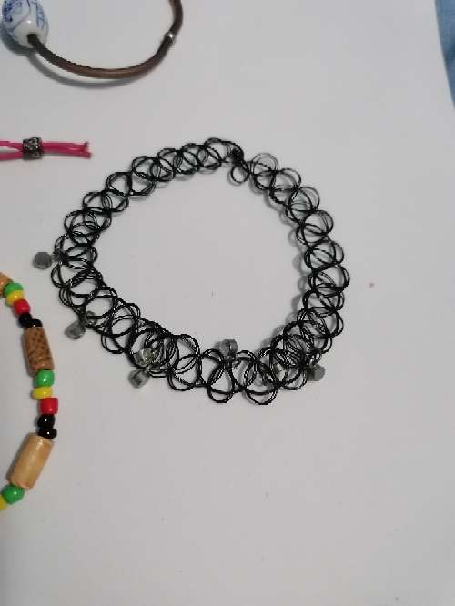 REGALO Lote collares y pulseras y espejo 3