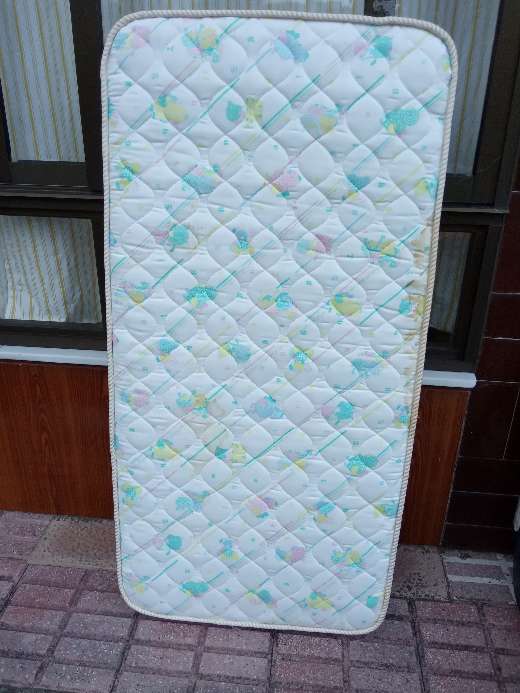 REGALO Colchn para cuna